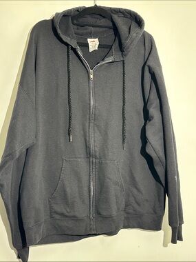 Hanes Black Full-Zip Hooded Sweatshirt